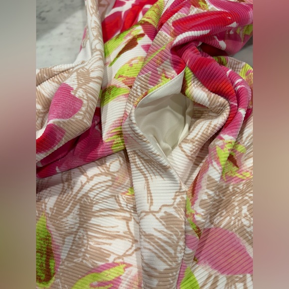 NWT, Women’s Vince Camuto, Floral Dress, Size 2 - Picture 13 of 13